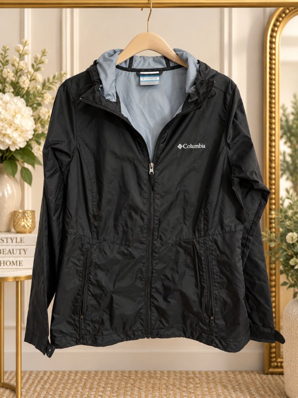 Columbia Sycamore Springs Rain Jacket Women’s S Black Hooded Windbreaker